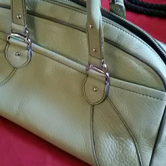 ✨✨✨ Beautiful Green Leather Bag by COLE HAAN - Picture 8 of 8